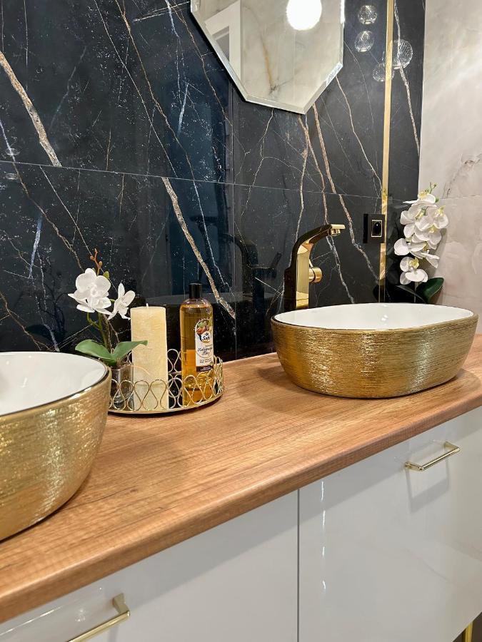 Golden Luxury Suite Nowy Dwór Mazowiecki Exteriér fotografie